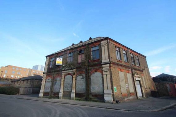 Arklow Road  London, SE14 6EB